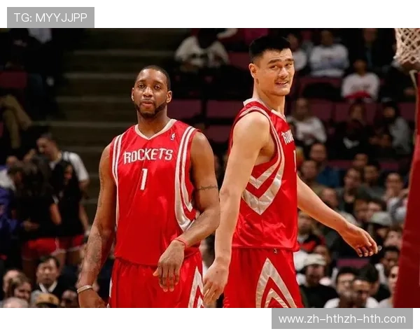 火箭队的阵容照片中展现了哪些核心球员